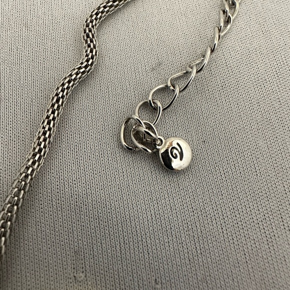 Versona gold and silver tone hammered disc necklace - Picture 3 of 4